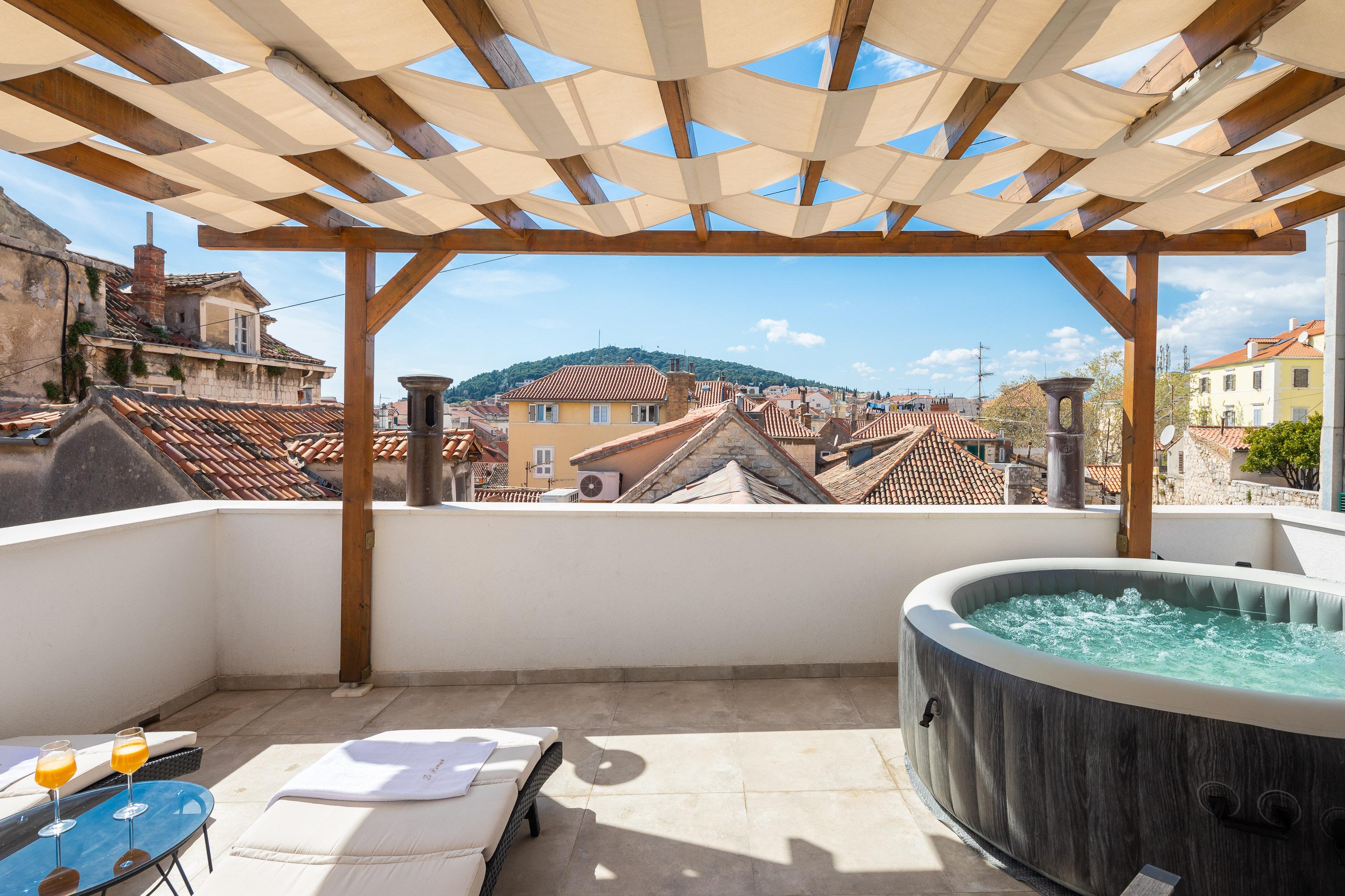 Le Premier Luxury Rooms Split Exterior foto