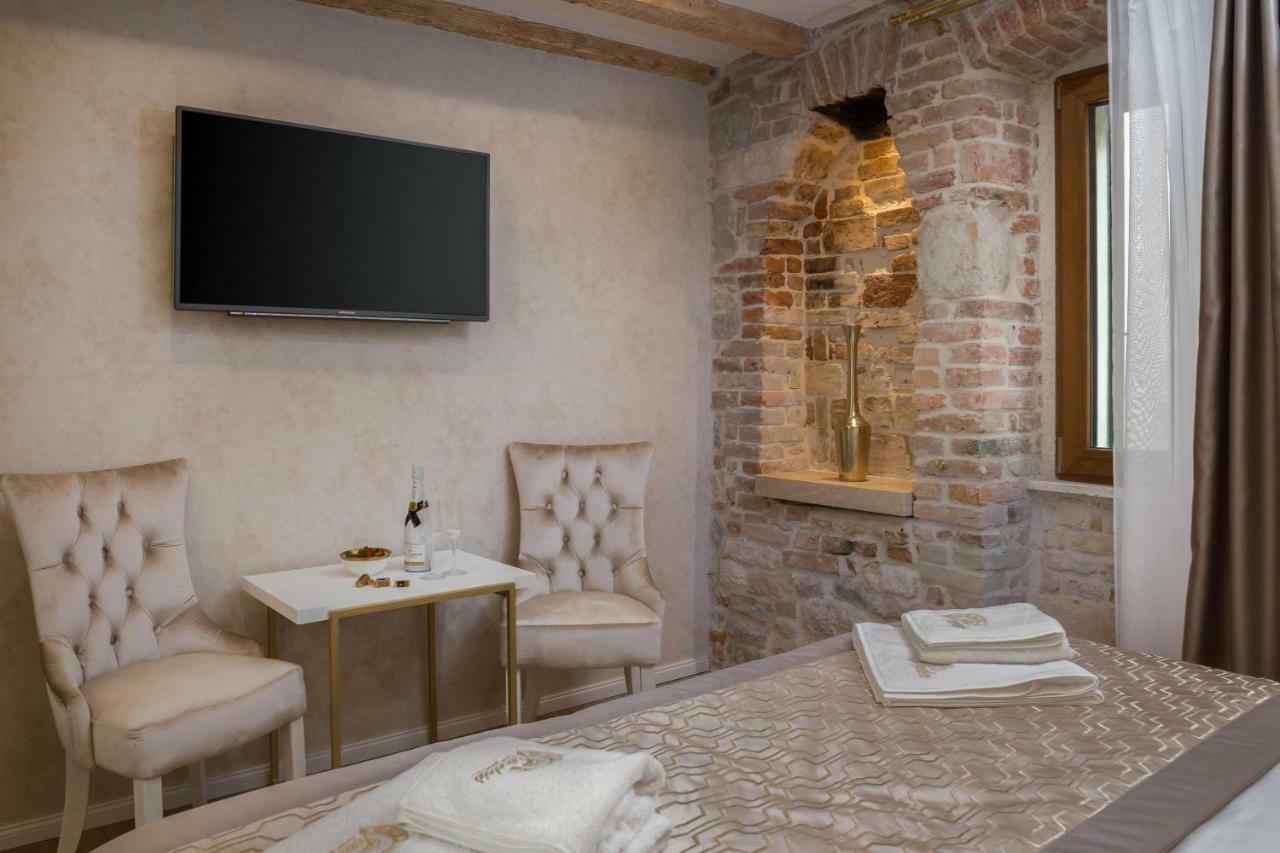 Le Premier Luxury Rooms Split Exterior foto